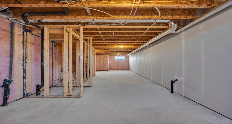 *Photos are of the same model, interior colors, finishes and upgrades will vary