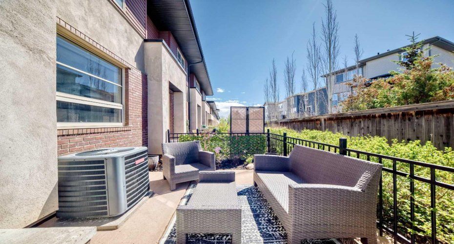 25 Aspen Hills Terrace, Calgary, Alberta T3H0P3, 2 Bedrooms Bedrooms, ,3 BathroomsBathrooms,Residential,For Sale,Aspen Hills,A2310430