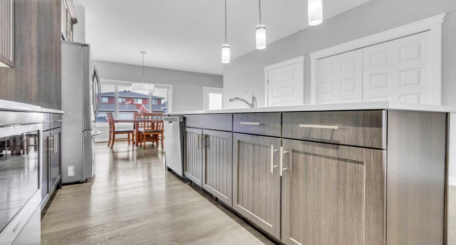 52 Red Embers Manor, Calgary, Alberta T3N 1K6, 3 Bedrooms Bedrooms, ,3 BathroomsBathrooms,Residential,For Sale,Red Embers,A2310959