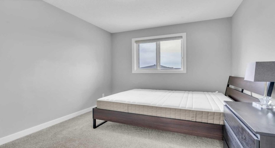 52 Red Embers Manor, Calgary, Alberta T3N 1K6, 3 Bedrooms Bedrooms, ,3 BathroomsBathrooms,Residential,For Sale,Red Embers,A2310959