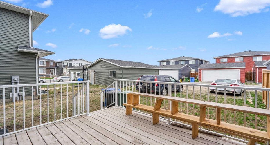 52 Red Embers Manor, Calgary, Alberta T3N 1K6, 3 Bedrooms Bedrooms, ,3 BathroomsBathrooms,Residential,For Sale,Red Embers,A2310959