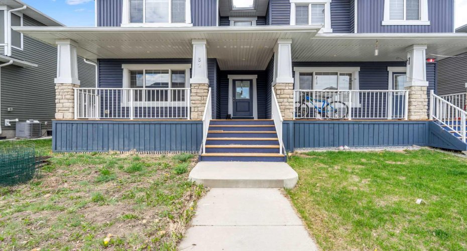 52 Red Embers Manor, Calgary, Alberta T3N 1K6, 3 Bedrooms Bedrooms, ,3 BathroomsBathrooms,Residential,For Sale,Red Embers,A2310959
