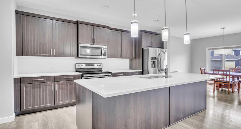 52 Red Embers Manor, Calgary, Alberta T3N 1K6, 3 Bedrooms Bedrooms, ,3 BathroomsBathrooms,Residential,For Sale,Red Embers,A2310959