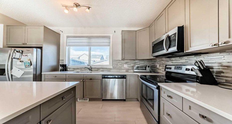 199 savanna Parade, Calgary, Alberta T3J 0W1, 4 Bedrooms Bedrooms, ,4 BathroomsBathrooms,Residential,For Sale,savanna,A2311915