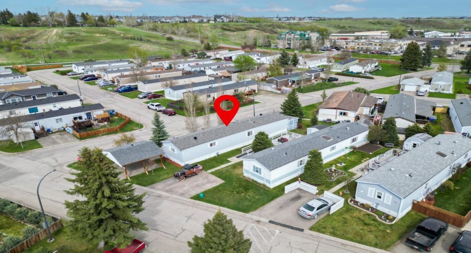 118 Heritage Drive, Okotoks, Alberta T1S1M4, 3 Bedrooms Bedrooms, ,2 BathroomsBathrooms,Mobile,For Sale,Heritage,A2310977