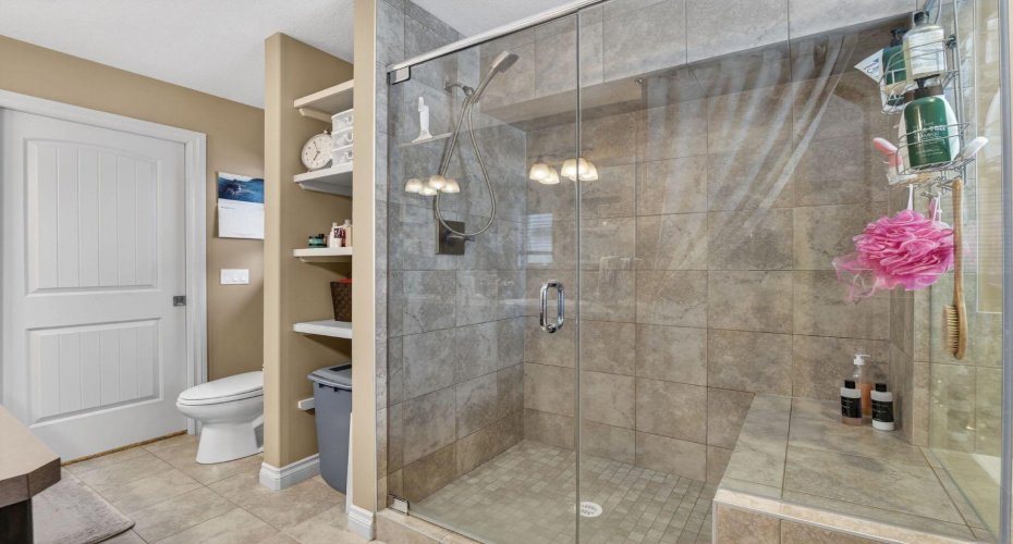 2 Ranchers Green, Okotoks, Alberta T1S 0G6, 4 Bedrooms Bedrooms, ,4 BathroomsBathrooms,Residential,For Sale,Ranchers,A2311245