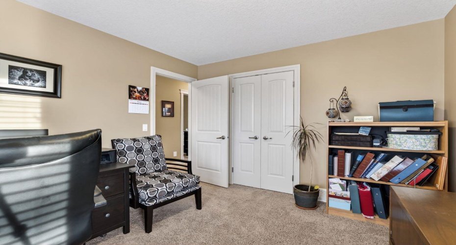 2 Ranchers Green, Okotoks, Alberta T1S 0G6, 4 Bedrooms Bedrooms, ,4 BathroomsBathrooms,Residential,For Sale,Ranchers,A2311245