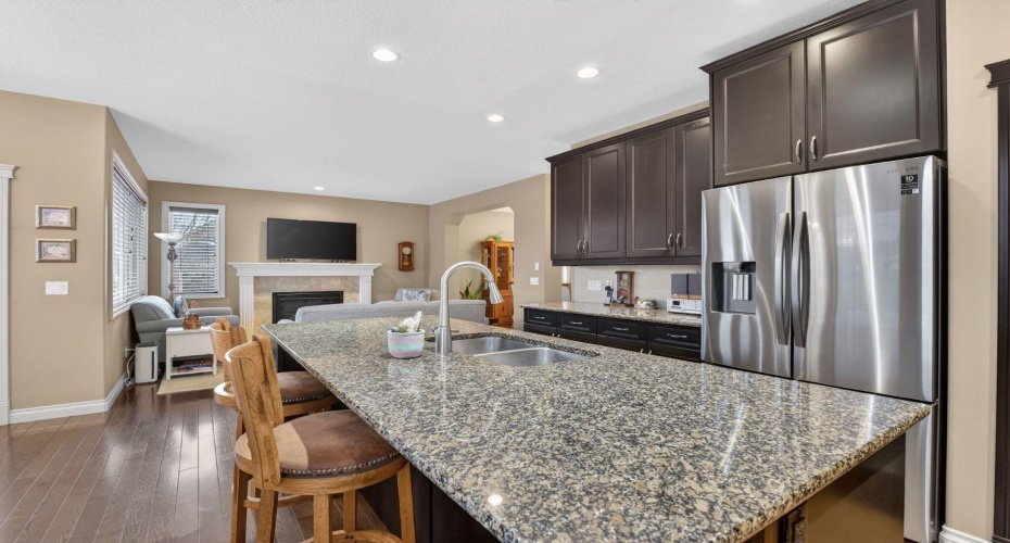 2 Ranchers Green, Okotoks, Alberta T1S 0G6, 4 Bedrooms Bedrooms, ,4 BathroomsBathrooms,Residential,For Sale,Ranchers,A2311245