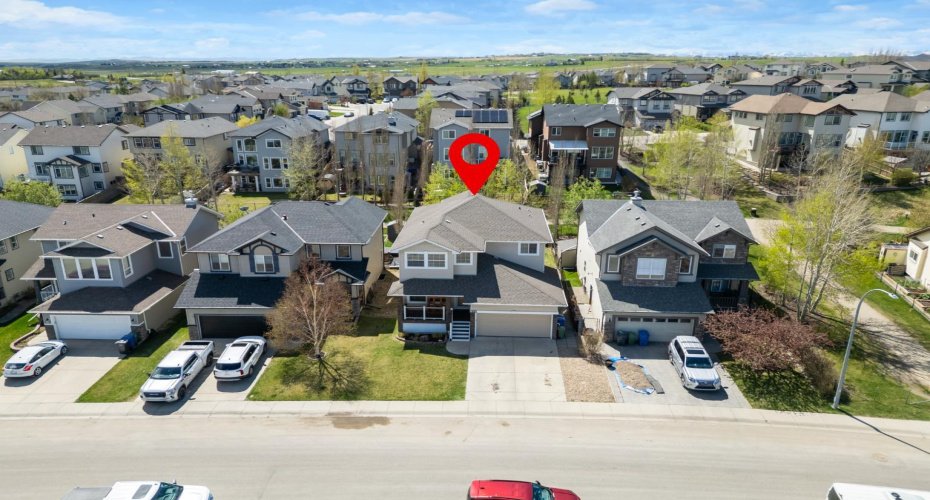 117 Westmount Road, Okotoks, Alberta T1S 2J5, 4 Bedrooms Bedrooms, ,5 BathroomsBathrooms,Residential,For Sale,Westmount,A2311665