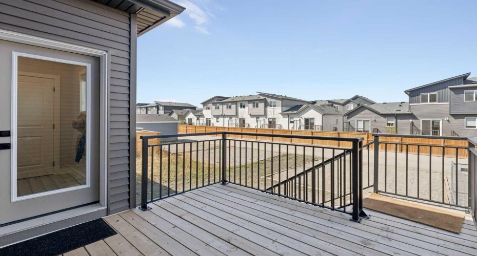40 Emberside Grove, Cochrane, Alberta T4C 3C8, 3 Bedrooms Bedrooms, ,3 BathroomsBathrooms,Residential,For Sale,Emberside,A2311737
