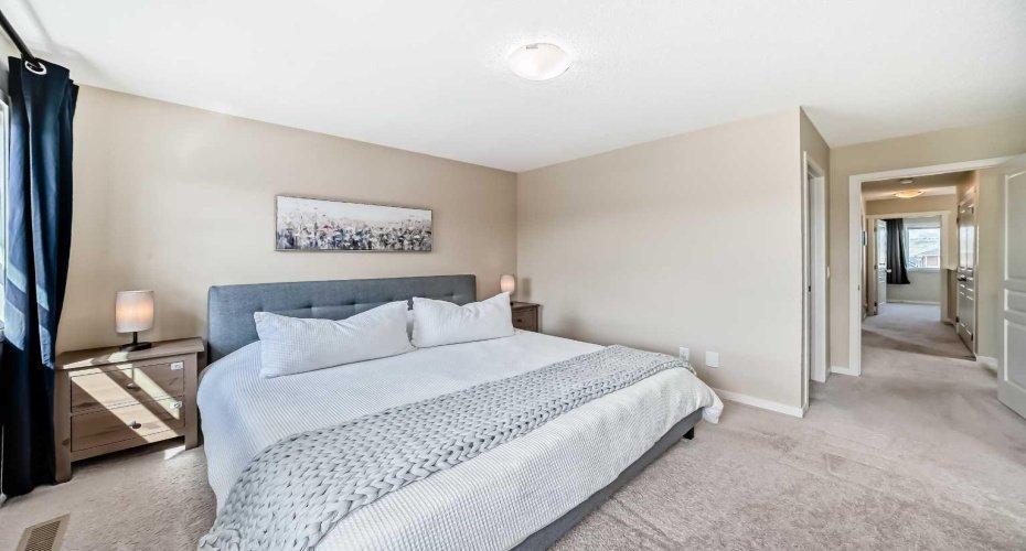 199 River Heights Green, Cochrane, Alberta T4C0S3, 3 Bedrooms Bedrooms, ,3 BathroomsBathrooms,Residential,For Sale,River Heights,A2312400
