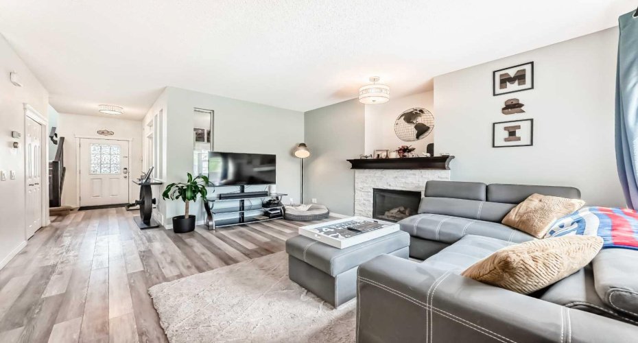 485 Cimarron Boulevard, Okotoks, Alberta T1S 0J6, 4 Bedrooms Bedrooms, ,4 BathroomsBathrooms,Residential,For Sale,Cimarron,A2312658