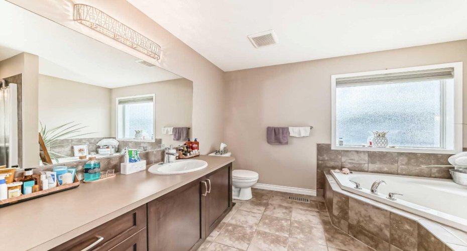 485 Cimarron Boulevard, Okotoks, Alberta T1S 0J6, 4 Bedrooms Bedrooms, ,4 BathroomsBathrooms,Residential,For Sale,Cimarron,A2312658