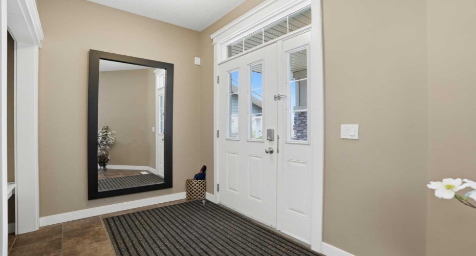 44 Westridge Crescent, Okotoks, Alberta T1S 0G7, 3 Bedrooms Bedrooms, ,3 BathroomsBathrooms,Residential,For Sale,Westridge,A2312855