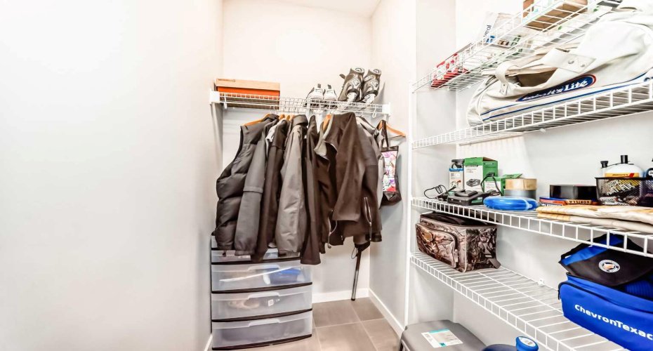 Walk in closet