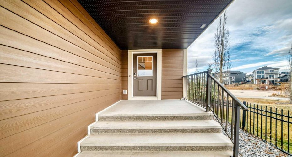 151 Sundown Way, Cochrane, Alberta T4C 0H4, 5 Bedrooms Bedrooms, ,4 BathroomsBathrooms,Residential,For Sale,Sundown,A2306727