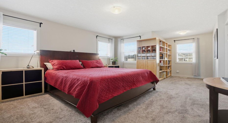 4 Heritage Terrace, Cochrane, Alberta T4C 0Y3, 3 Bedrooms Bedrooms, ,3 BathroomsBathrooms,Residential,For Sale,Heritage,A2313261