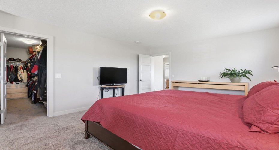 4 Heritage Terrace, Cochrane, Alberta T4C 0Y3, 3 Bedrooms Bedrooms, ,3 BathroomsBathrooms,Residential,For Sale,Heritage,A2313261