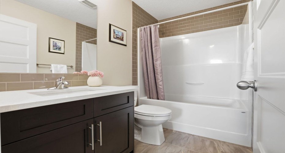 4 Heritage Terrace, Cochrane, Alberta T4C 0Y3, 3 Bedrooms Bedrooms, ,3 BathroomsBathrooms,Residential,For Sale,Heritage,A2313261