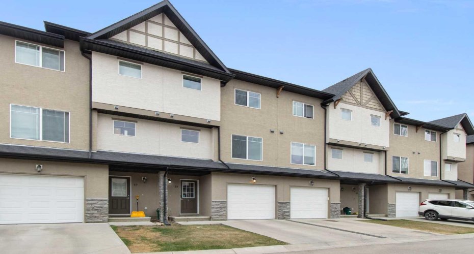 59 Cimarron Vista Gardens, Okotoks, Alberta T1S0G3, 3 Bedrooms Bedrooms, ,3 BathroomsBathrooms,Residential,For Sale,Cimarron Vista,A2313570