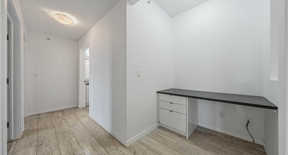 207 Sunset Drive, Cochrane, Alberta T4C 0H7, 2 Bedrooms Bedrooms, ,2 BathroomsBathrooms,Residential,For Sale,Sunset,A2312696