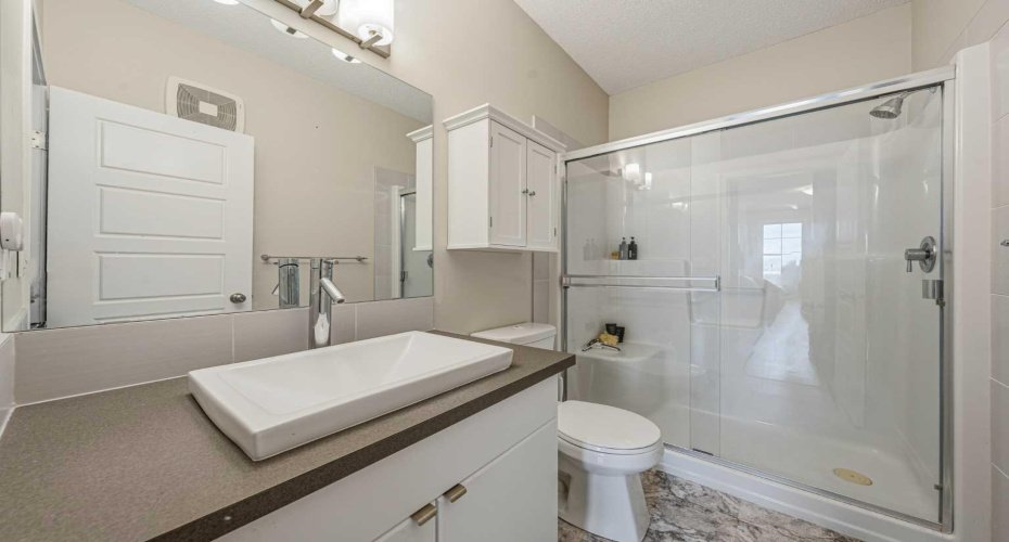 207 Sunset Drive, Cochrane, Alberta T4C 0H7, 2 Bedrooms Bedrooms, ,2 BathroomsBathrooms,Residential,For Sale,Sunset,A2312696