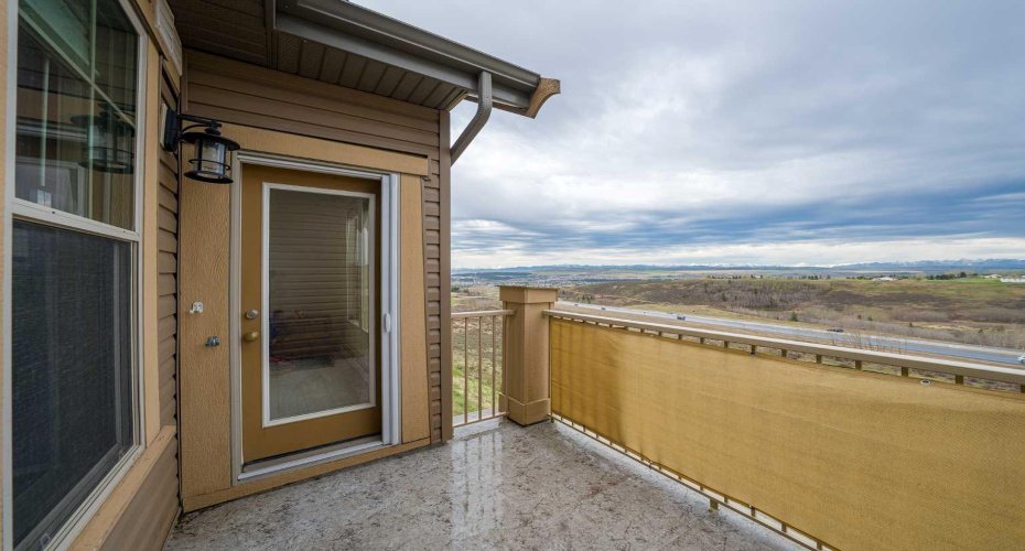 207 Sunset Drive, Cochrane, Alberta T4C 0H7, 2 Bedrooms Bedrooms, ,2 BathroomsBathrooms,Residential,For Sale,Sunset,A2312696