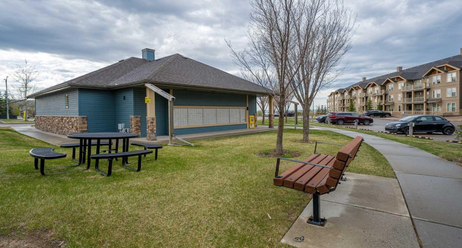 207 Sunset Drive, Cochrane, Alberta T4C 0H7, 2 Bedrooms Bedrooms, ,2 BathroomsBathrooms,Residential,For Sale,Sunset,A2312696