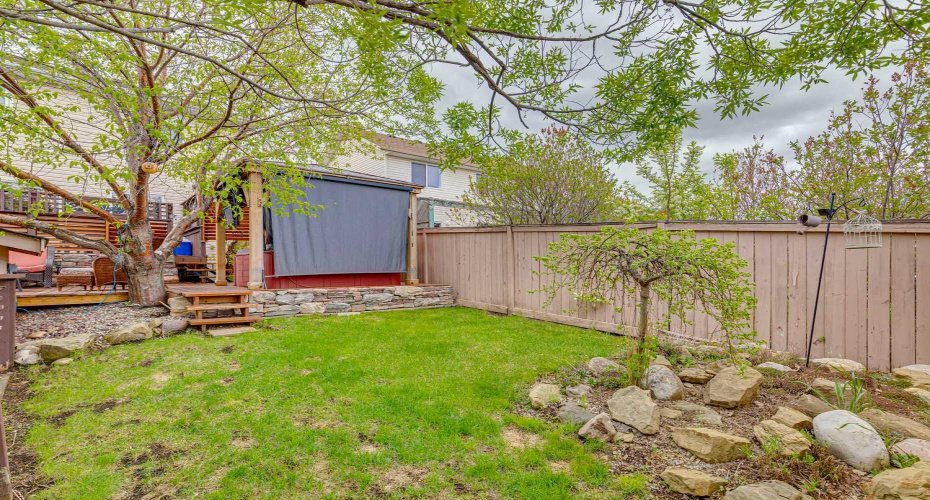 48 Westridge Drive, Okotoks, Alberta T1S 1T2, 5 Bedrooms Bedrooms, ,4 BathroomsBathrooms,Residential,For Sale,Westridge,A2309277