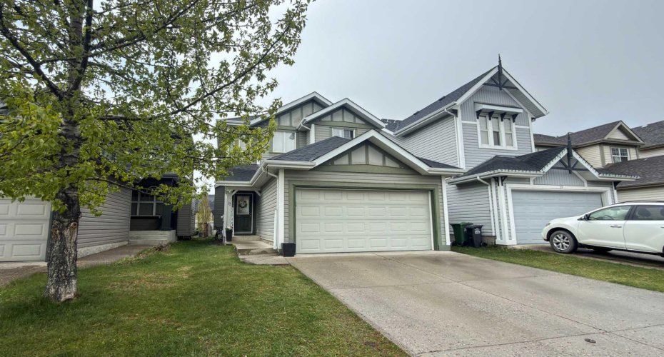 17 Sunset Heights, Cochrane, Alberta T4C 0C7, 4 Bedrooms Bedrooms, ,3 BathroomsBathrooms,Residential,For Sale,Sunset,A2311309