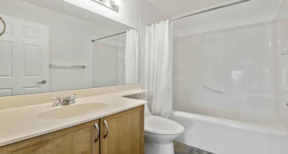 14 Crystal Shores Hill, Okotoks, Alberta T1S 2H7, 4 Bedrooms Bedrooms, ,4 BathroomsBathrooms,Residential,For Sale,Crystal Shores,A2311680