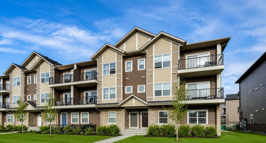 250 Fireside View, Cochrane, Alberta T4C 2M2, 2 Bedrooms Bedrooms, ,2 BathroomsBathrooms,Residential,For Sale,Fireside,A2312813