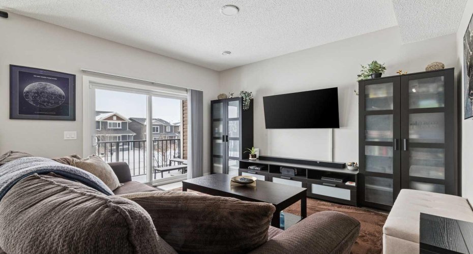 250 Fireside View, Cochrane, Alberta T4C 2M2, 2 Bedrooms Bedrooms, ,2 BathroomsBathrooms,Residential,For Sale,Fireside,A2312813