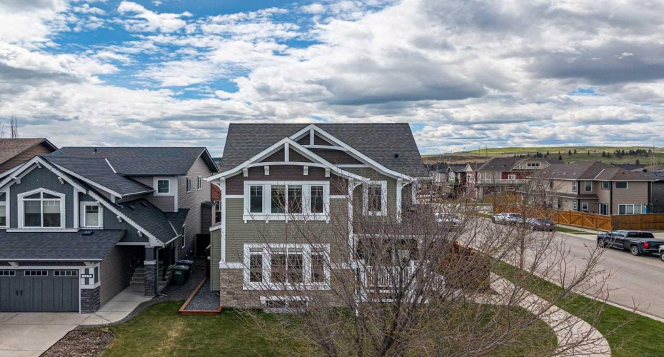 145 Heartland Way, Cochrane, Alberta T4C 0M5, 3 Bedrooms Bedrooms, ,3 BathroomsBathrooms,Residential,For Sale,Heartland,A2313047