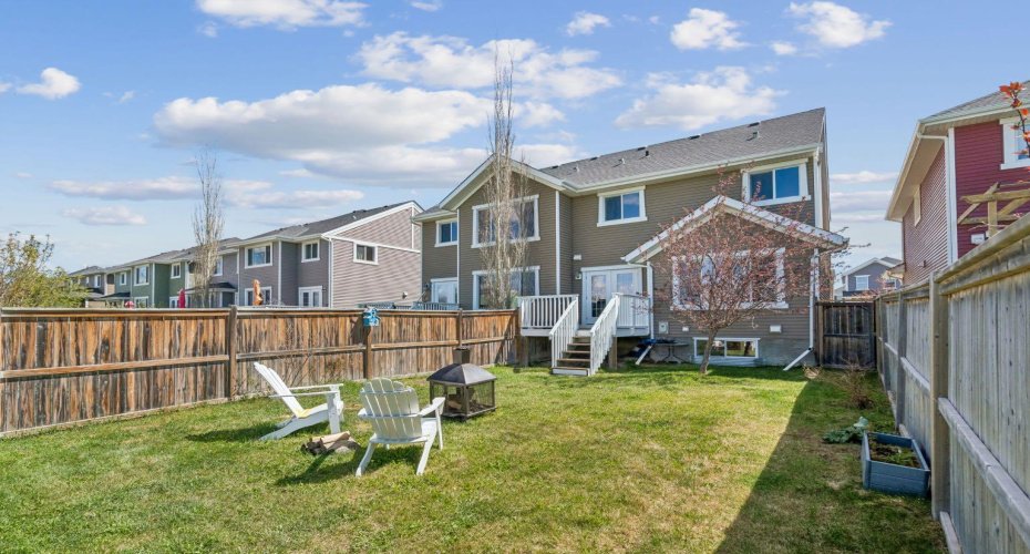 Fenced in backyard to create the perfect private atmosphere