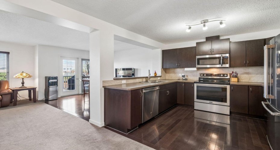 Step into your home where the energy natural flows from space to space. The open space from the kitchen to the dining room creates a living space that promotes togetherness whether it be with family or friends and builds a great hosting environment.