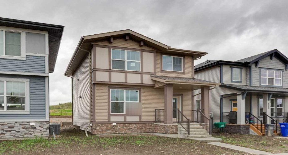 422 Heartland Way, Cochrane, Alberta T4C3E5, 3 Bedrooms Bedrooms, ,3 BathroomsBathrooms,Residential,For Sale,Heartland,A2313955