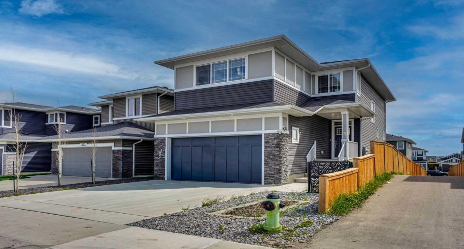 3 Rivercrest Common, Cochrane, Alberta T4C2V2, 4 Bedrooms Bedrooms, ,4 BathroomsBathrooms,Residential,For Sale,Rivercrest,A2313193