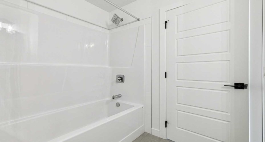 55 Bridgeport Circle, Chestermere, Alberta T1X3E9, 5 Bedrooms Bedrooms, ,3 BathroomsBathrooms,Residential,For Sale,Bridgeport,A2314640