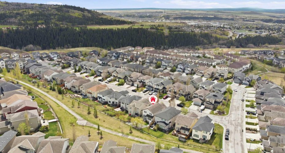 16 Sunset Terrace, Cochrane, Alberta T4C 0G1, 3 Bedrooms Bedrooms, ,4 BathroomsBathrooms,Residential,For Sale,Sunset,A2314785