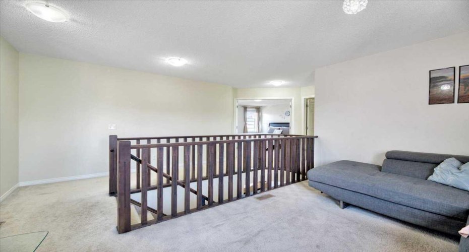 145 Viewpointe Terrace, Chestermere, Alberta T1X0R1, 3 Bedrooms Bedrooms, ,3 BathroomsBathrooms,Residential,For Sale,Viewpointe,A2312076