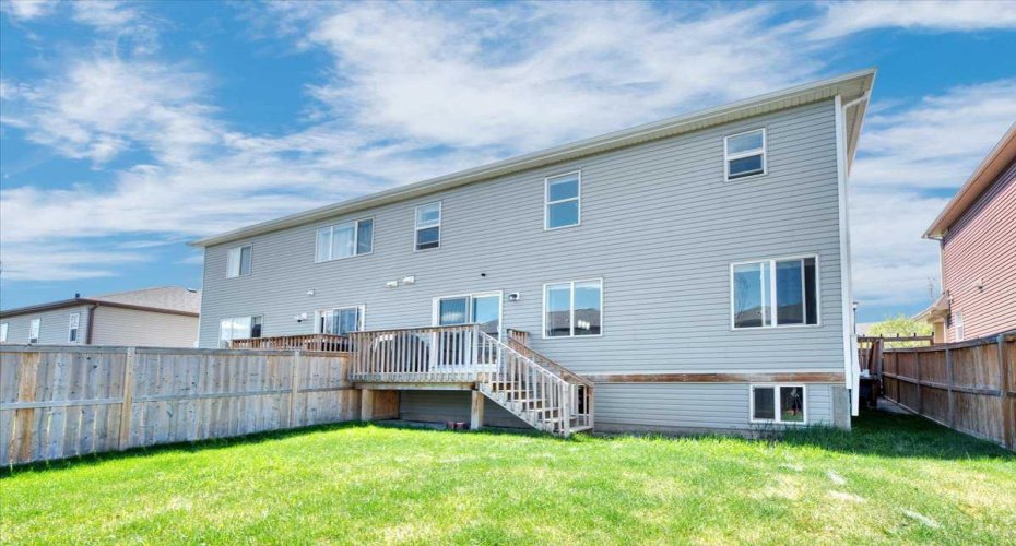 145 Viewpointe Terrace, Chestermere, Alberta T1X0R1, 3 Bedrooms Bedrooms, ,3 BathroomsBathrooms,Residential,For Sale,Viewpointe,A2312076