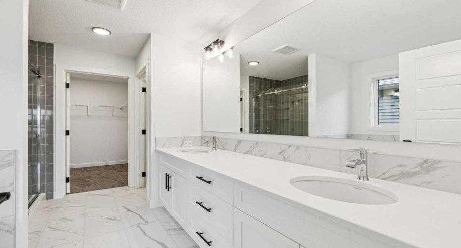 381 Dawson Wharf Road, Chestermere, Alberta T1X2W3, 4 Bedrooms Bedrooms, ,3 BathroomsBathrooms,Residential,For Sale,Dawson Wharf,A2314676