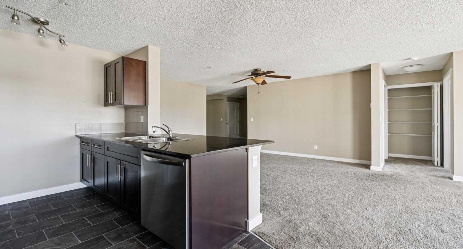 625 Glenbow Drive, Cochrane, Alberta T4C 1E8, 2 Bedrooms Bedrooms, ,2 BathroomsBathrooms,Residential,For Sale,Glenbow,A2314816