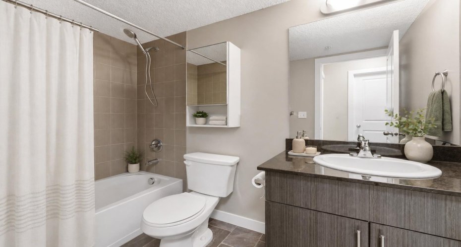 625 Glenbow Drive, Cochrane, Alberta T4C 0S7, 2 Bedrooms Bedrooms, ,2 BathroomsBathrooms,Residential,For Sale,Glenbow,A2313665