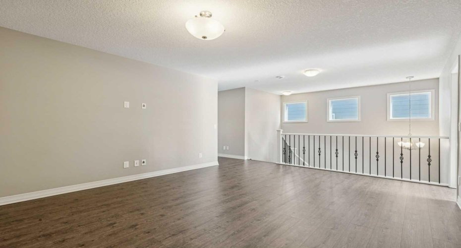 33 Sundown Grove, Cochrane, Alberta T4C 0X7, 3 Bedrooms Bedrooms, ,4 BathroomsBathrooms,Residential,For Sale,Sundown,A2314808