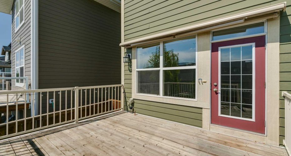 33 Sundown Grove, Cochrane, Alberta T4C 0X7, 3 Bedrooms Bedrooms, ,4 BathroomsBathrooms,Residential,For Sale,Sundown,A2314808