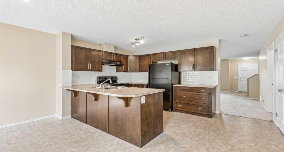 105 Drake Landing Common, Okotoks, Alberta T1S 0C9, 4 Bedrooms Bedrooms, ,3 BathroomsBathrooms,Residential,For Sale,Drake Landing,A2315297
