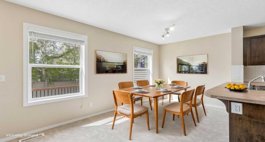 105 Drake Landing Common, Okotoks, Alberta T1S 0C9, 4 Bedrooms Bedrooms, ,3 BathroomsBathrooms,Residential,For Sale,Drake Landing,A2315297