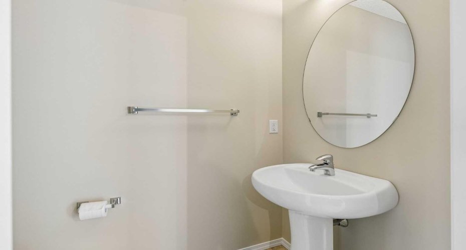 105 Drake Landing Common, Okotoks, Alberta T1S 0C9, 4 Bedrooms Bedrooms, ,3 BathroomsBathrooms,Residential,For Sale,Drake Landing,A2315297